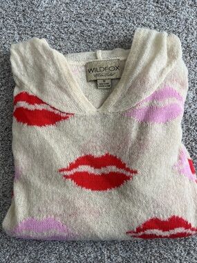 Wildfox Cream V-Neck Hoodie Sweater with Red & Pink Lip Motif